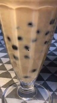 爆料自制奶茶的做法视频,跟随视频轻松学会经典奶茶制作  第3张